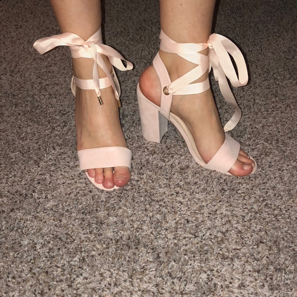 Cute lace up heels!